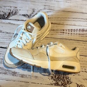 Nike Air Low-Top Sneakers in White and Tan